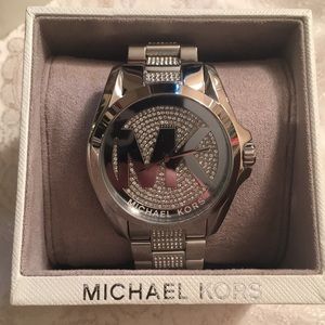 💲Sold 💲🎀 Authentic Michael kors women's  watch